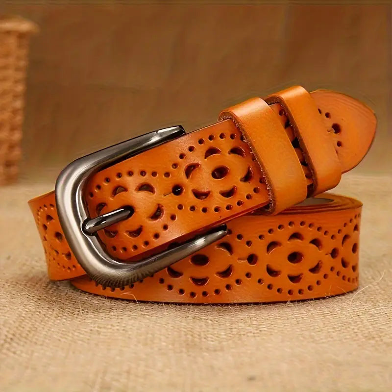 Pure classicism – the women's belt crafted by master artisans