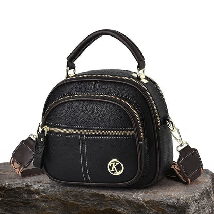 Molly's timeless elegance | Stylish bag with shoulder strap