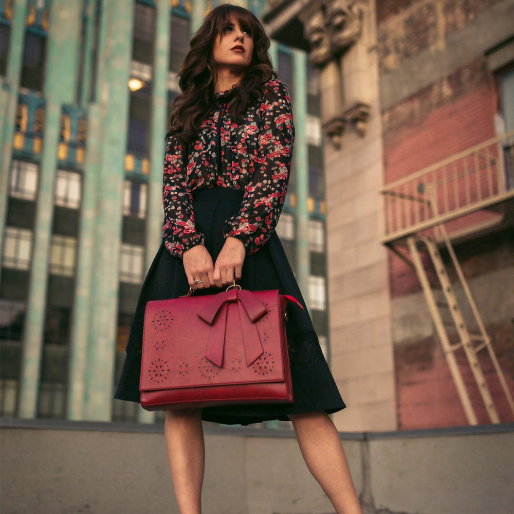 Elena's elegant bow bag