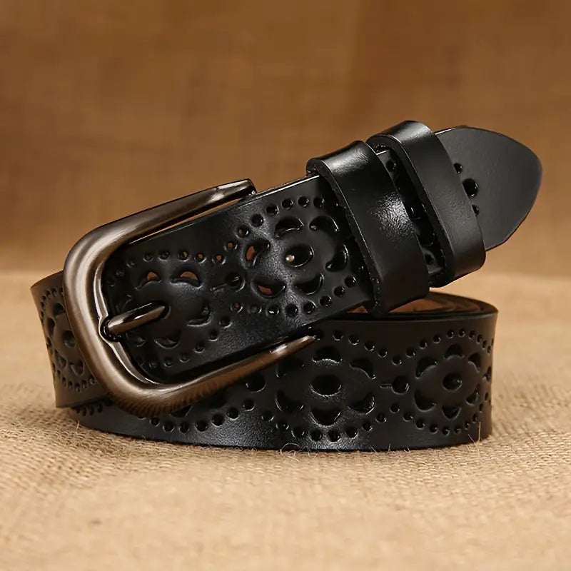 Pure classicism – the women's belt crafted by master artisans