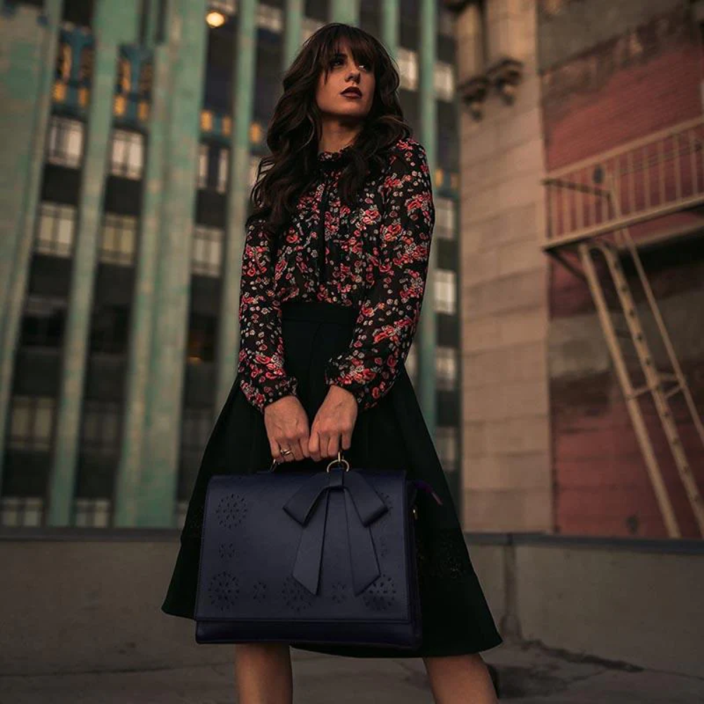 Elena's elegant bow bag